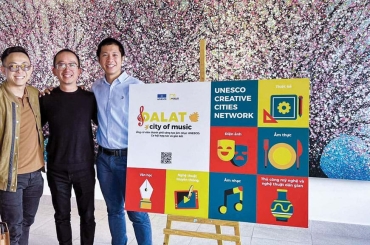 huy_but_chi_hoc_lam_thuong_hieu_di_san